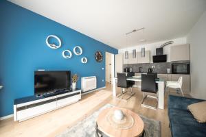 Apartments with parking space Zadar - 20532