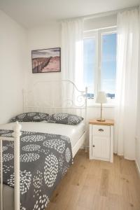 Apartments with parking space Zadar - 20532