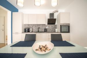 Apartments with parking space Zadar - 20532