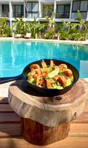 The Waves 307 classy PH with private pool