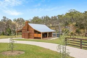 Grandview Accommodation - Hideaway Huts - Mount Torrens