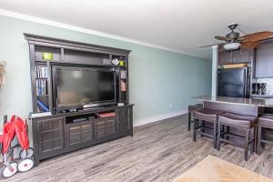 ROYAL GARDEN RESORT 903 condo