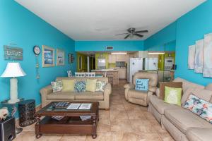 ROYAL GARDEN RESORT 1515 condo