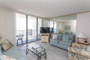 ROYAL GARDEN RESORT 1605 condo