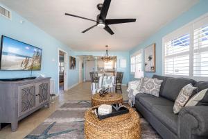 Spectacular Gulf Front Corner Unit condo