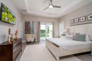 661 Estero Blvd "Beach to Bay" home