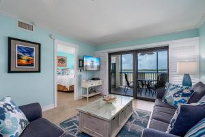 Welcome to Carlos Point # 324 condo