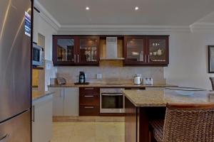 Ballito Manor View 502 - With Generator