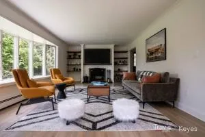 Birch Hill - Spacious Mountain Retreat - Roxbury