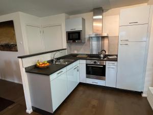 Walensee Lakeside Home with Cable Car to Flumserberg