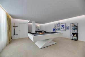 VACATION MARBELLA I Villa Schumacher, New Built, Sea View, Luxury, Private Pool