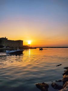 Bateaux-hotels Nuit insolite a bord d'un voilier au coeur de Sete : photos des chambres