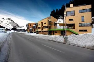 Rifugio Galtür - die 2 Ferienhäuser - 伊施格尔