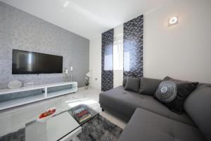 Luxury Majpruz Suites I