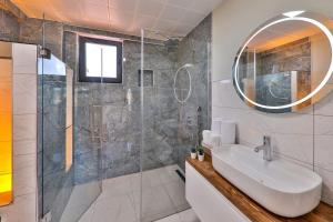 Balayı ve Çekirdek Aileler İçin Bir Villa