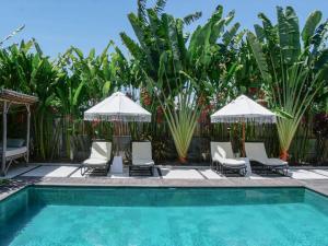 Barefoot- 5BR villa in central Canggu