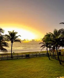 Casa de Gente Feliz Guarajuba - 6 suítes Pé na Areia - 科斯塔萨乌佩