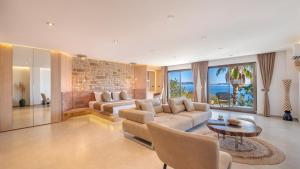 Aqua Suite- Private pool & Sauna room in Villa Hotel Tamara