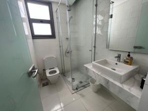 3bedroom apartment with a private pool