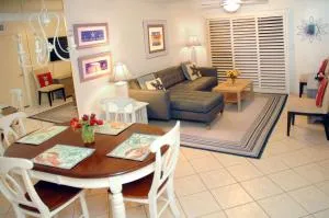 Ocean Life Beach Condo - Only Steps to the Beach - St. Augustine Beach