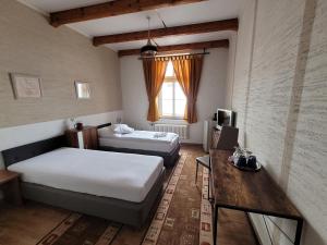 Standard Twin Room room in Hotel Koruna
