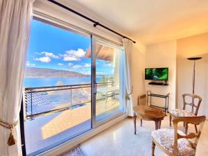 Appartement 3 pièces avec terrasse et parking, Veyrier-du-Lac - FR-1-432-81