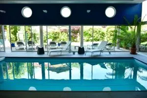 Boutique Logis Hôtel Relais de Vincey - 米尔库尔