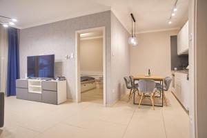 SUNLIGHT GREY - Szeged