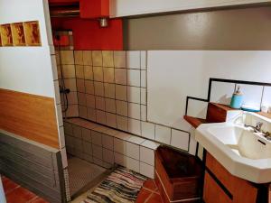 Maison mitoyenne 2 chambres centre Le Palais, animaux admis - FR-1-418-136