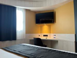 Hotels Comfort Hotel Clermont Saint Jacques : photos des chambres