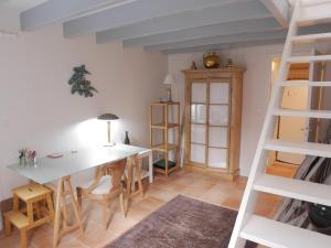 Maisons de vacances Maison Sauzon, 5 pieces, 6 personnes - FR-1-418-82 : photos des chambres