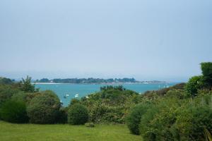 Appartement vue sur mer, 100 m de la plage