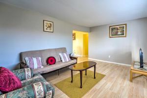 Inkster Home Near Airport and Henry Ford Museum