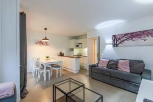 Appartements Nice flat 4 pers - Residence with swimming pool : photos des chambres