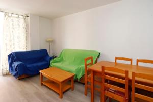 AT132 Els Pins, 1ra línea de la playa, piscina, airco, aparcamiento