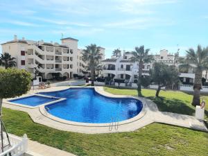 Pool View Apartment at Jumilla III