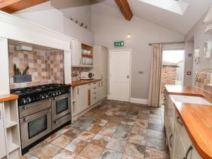 The Stables and West Wing