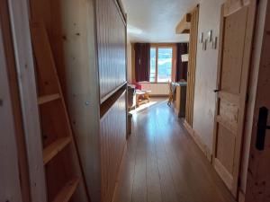 Charmant 2 pièces rénové au pied des pistes, exposé Sud, pour 6 personnes - FR-1-449-30