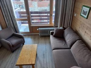 Studio avec balcon et wifi à 500m des pistes - FR-1-449-153