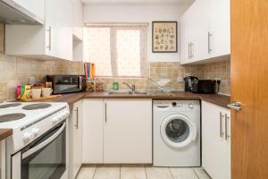 2 bedroom flat near London ExCel