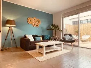 La Villa Vaihéré en Camargue, l'Hibiscus et le Magnolia - 希维雷尔