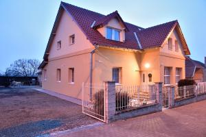 Palmy Apartmanhouse Maglód