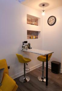 Modern flat near city centre.