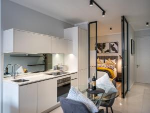 eKhaya at Ellipse Waterfall City