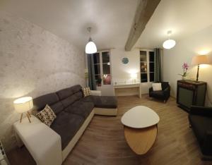 Appartements Le Duplex Saint Pry : photos des chambres