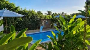 Vila Pitangueira - Flat Terra - No centro de Serra Grande com Piscina, Jacuzzi, Internet Veloz - Uruçuca