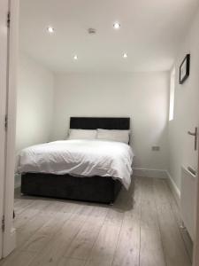 Wellesley Avenue, Queens Quarter