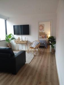 Stylish St. Kilda Apartment