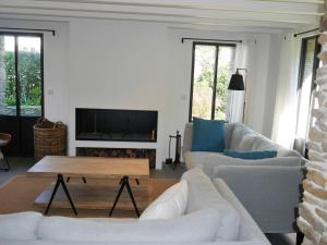 Maisons de vacances Charmante grange renovee avec jardin a 800m de la plage, 6 couchages, moderne et confortable - FR-1-418-208 : photos des chambres