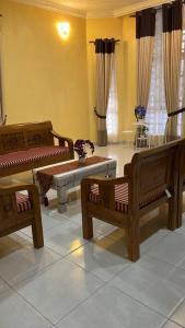 DRhu Homestay with 2 aircond
